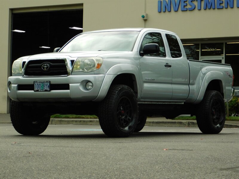2005 Toyota Tacoma V6 SR5 TRD OFF RD / 6-SPEED / 1-OWNER / LIFTED   - Photo 1 - Portland, OR 97217