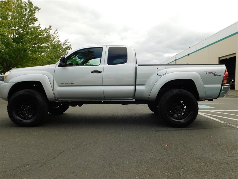 2005 Toyota Tacoma V6 SR5 TRD OFF RD / 6-SPEED / 1-OWNER / LIFTED   - Photo 3 - Portland, OR 97217