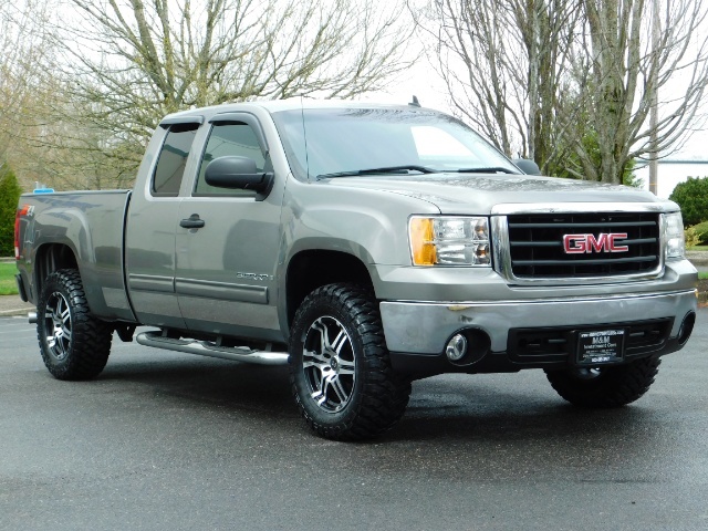 2007 GMC Sierra 1500 SLE 4dr Extended Cab / 4X4 / Z71 OFF RD /Excel Con   - Photo 2 - Portland, OR 97217