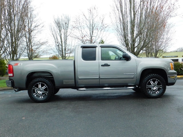 2007 GMC Sierra 1500 SLE 4dr Extended Cab / 4X4 / Z71 OFF RD /Excel Con   - Photo 4 - Portland, OR 97217