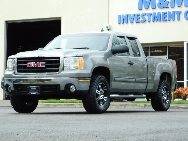 2007 GMC Sierra 1500 SLE 4dr Extended Cab / 4X4 / Z71 OFF RD /Excel Con   - Photo 1 - Portland, OR 97217