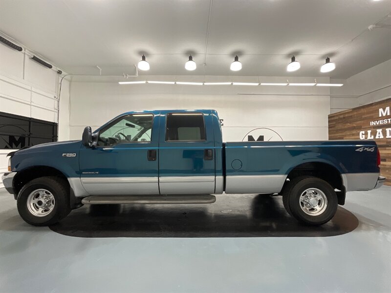2002 Ford F-250 Super Duty Lariat 4X4 / 7.3L DIESEL / 6-SPEED 112k RUST FREE  / Leather & LOW MILES - Photo 3 - Gladstone, OR 97027