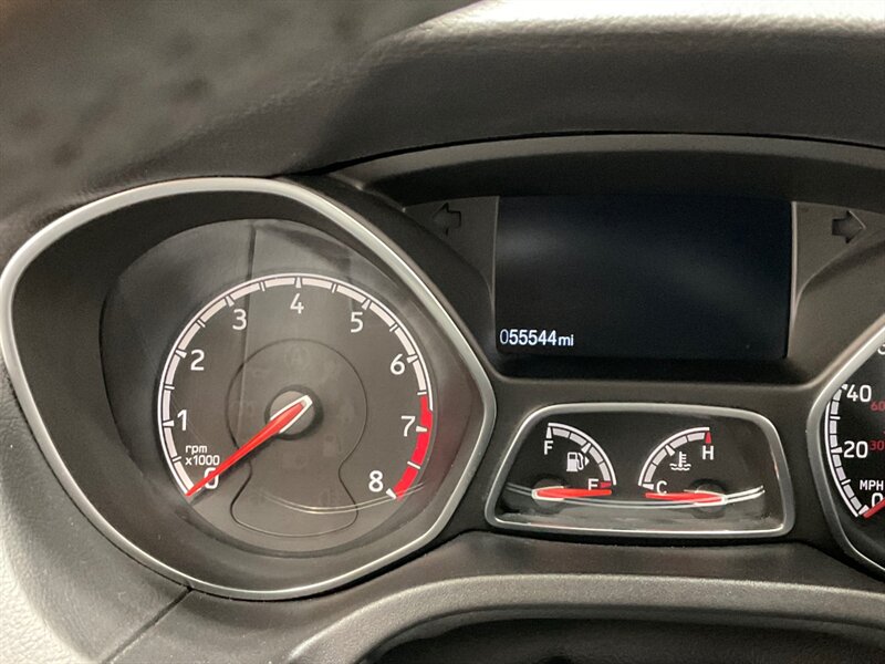 2018 Ford Focus ST Hatch Back / 4Cyl EcoBoost / 6-SPEED / 55K MILE  / Back up Camera - Photo 42 - Gladstone, OR 97027