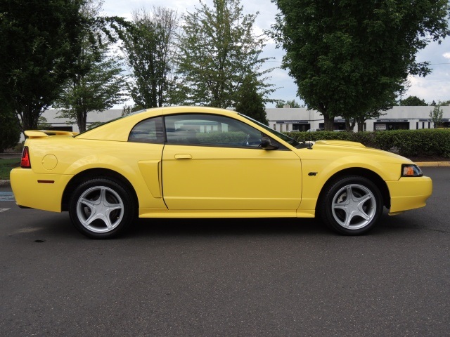 2002 Ford Mustang GT Deluxe COUPE / V8 / Like New / 1-OWNER   - Photo 4 - Portland, OR 97217