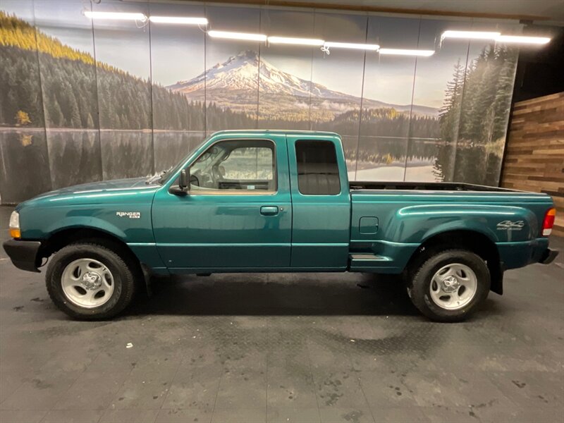 1998 Ford Ranger XLT Super Cab 4X4 / 4.0L V6 / 5-SPEED MANUAL  4X4 / LOCAL RUST FREE / NEW TIRES / ONLY 119,000 - Photo 3 - Gladstone, OR 97027