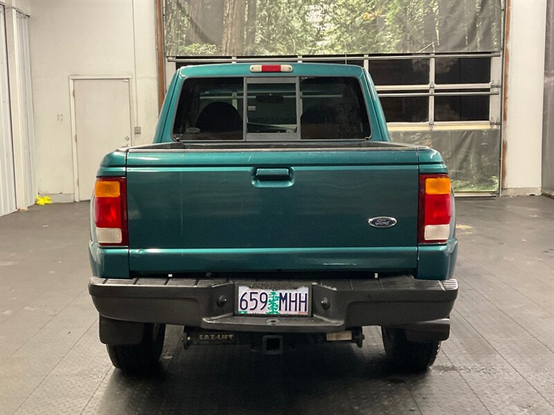 1998 Ford Ranger XLT Super Cab 4X4 / 4.0L V6 / 5-SPEED MANUAL  4X4 / LOCAL RUST FREE / NEW TIRES / ONLY 119,000 - Photo 6 - Gladstone, OR 97027