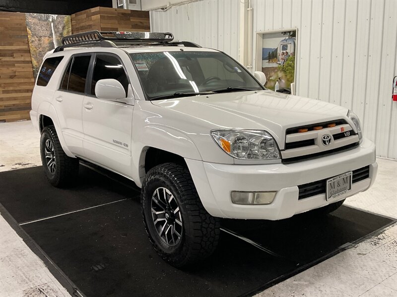 2005 Toyota 4Runner Limited 4X4 / 4.7L V8 / LIFTED w. NEW MUD TIRES  / Leather & Heated Seats / Sunroof / E-LOCKER / Rust Free  Excel Cond - Photo 2 - Gladstone, OR 97027