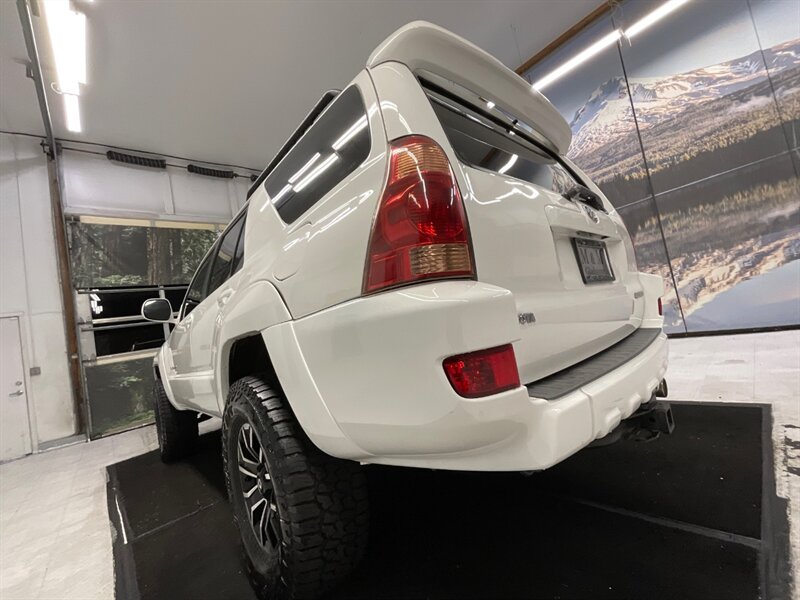 2005 Toyota 4Runner Limited 4X4 / 4.7L V8 / LIFTED w. NEW MUD TIRES  / Leather & Heated Seats / Sunroof / E-LOCKER / Rust Free  Excel Cond - Photo 27 - Gladstone, OR 97027