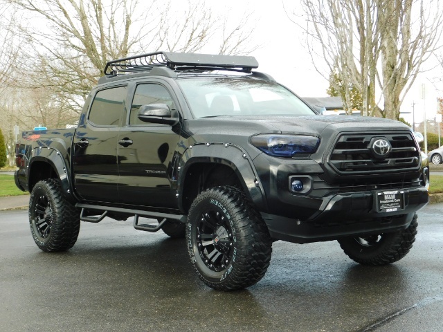 2018 Toyota Tacoma SR5 V6 Double Cab 4WD 1-Owner Lifted Custom   - Photo 2 - Portland, OR 97217