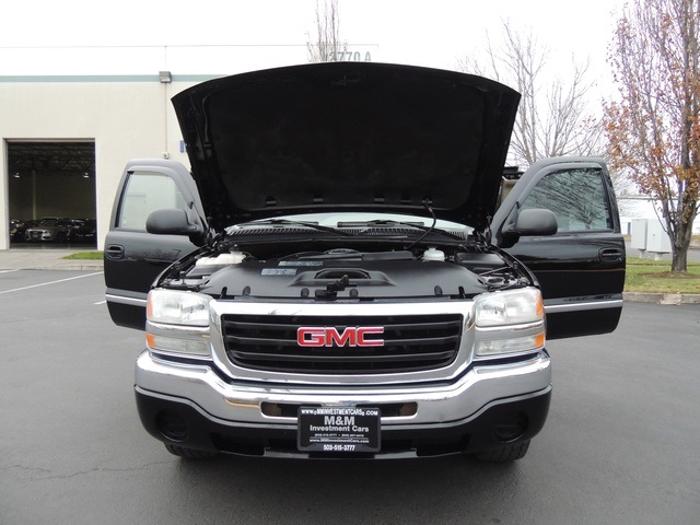 2004 GMC Sierra 1500 SLE 4dr Extended Cab / 4X4 / 5.3L 8Cyl / Leather   - Photo 29 - Portland, OR 97217