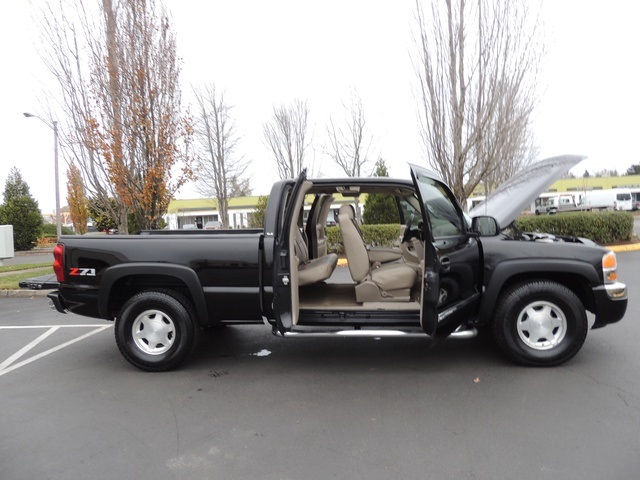 2004 GMC Sierra 1500 SLE 4dr Extended Cab / 4X4 / 5.3L 8Cyl / Leather   - Photo 14 - Portland, OR 97217