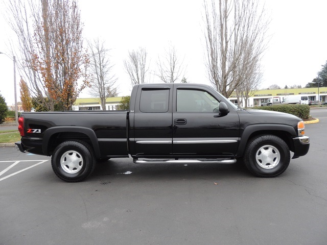 2004 GMC Sierra 1500 SLE 4dr Extended Cab / 4X4 / 5.3L 8Cyl / Leather   - Photo 4 - Portland, OR 97217