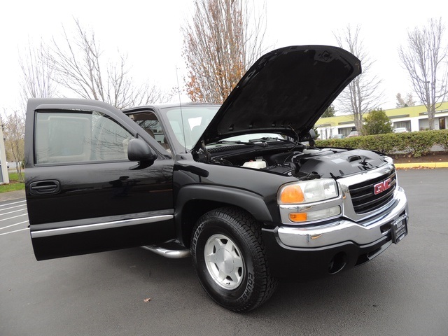 2004 GMC Sierra 1500 SLE 4dr Extended Cab / 4X4 / 5.3L 8Cyl / Leather   - Photo 28 - Portland, OR 97217