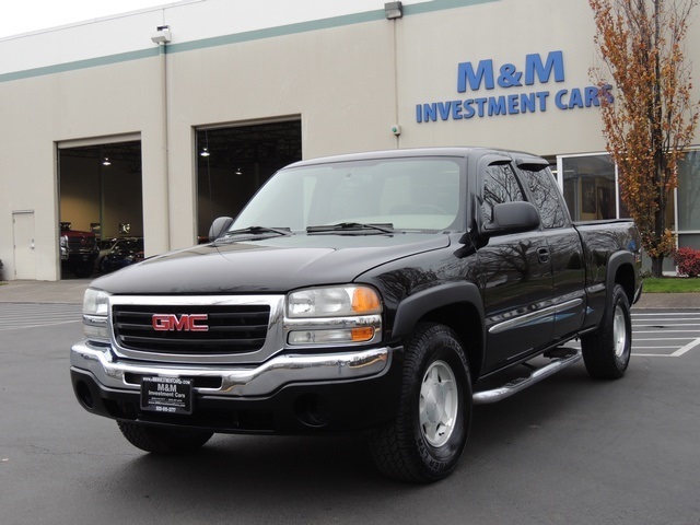 2004 GMC Sierra 1500 SLE 4dr Extended Cab / 4X4 / 5.3L 8Cyl / Leather   - Photo 1 - Portland, OR 97217