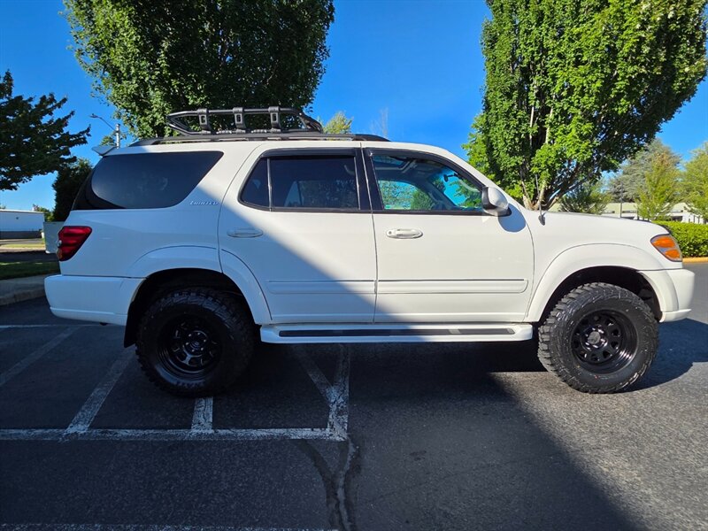 2001 Toyota Sequoia Limited 4X4 V8 / NAVi / NEW TIMING BELT / LIFTED  / NEW TIRES / FULLY LOADED / LOW MILES / NAV / CAM / 8-SEATER - Photo 4 - Portland, OR 97217