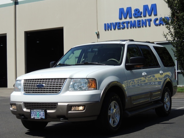 2004 Ford Expedition Eddie Bauer / 4WD / NAVIGATION / 8-Passengers   - Photo 1 - Portland, OR 97217