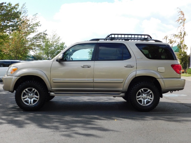 2005 Toyota Sequoia SR5 / 4WD / Leather Heated Seats / LIFTED LIFTED   - Photo 3 - Portland, OR 97217