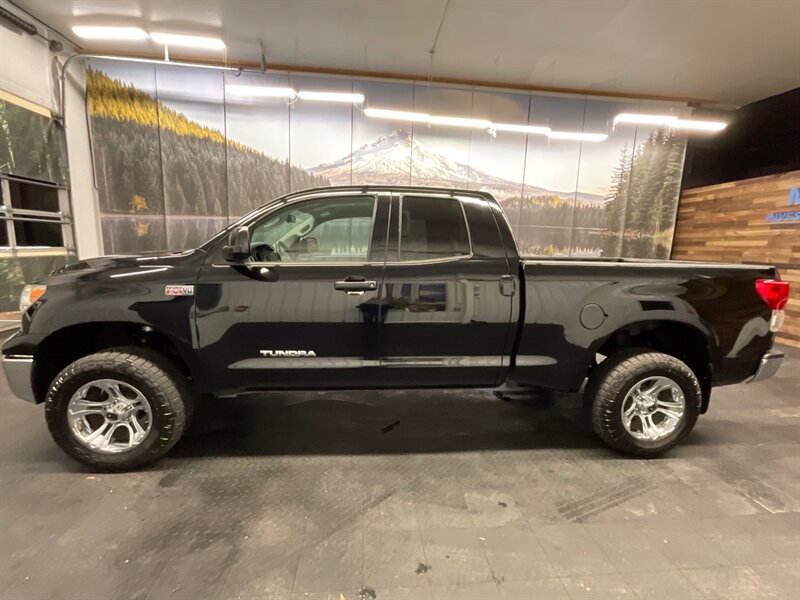 2011 Toyota Tundra Double Cab 4X4 / 5.7L V8 / 1-OWNER / 96,000 MILES  LOCAL OREGON TRUCK / RUST FREE / Excel Condition !! - Photo 3 - Gladstone, OR 97027