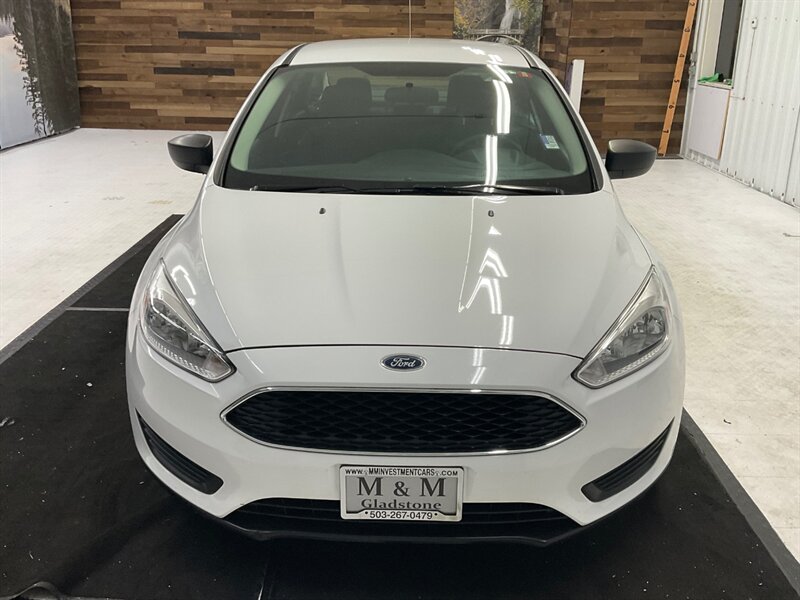 2016 Ford Focus S Sedan 4Dr / 2.0L 4Cyl / Backup Cam/ 59,000 MILES  / Excellent condition / LOW MILES / GAS SAVER - Photo 5 - Gladstone, OR 97027
