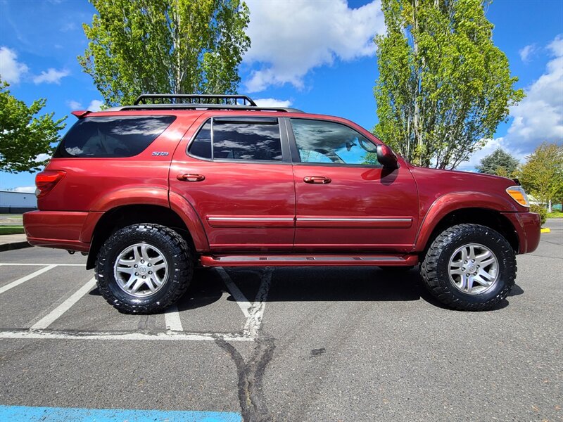 2007 Toyota Sequoia 4X4 3RD Seat / LEATHER / Timing Belt Done / LIFTED  / 4.7L / 8-Passenger / Sun Roof / NEW TIRES / NEW LIFT / ONLY 139K MILES - Photo 4 - Portland, OR 97217