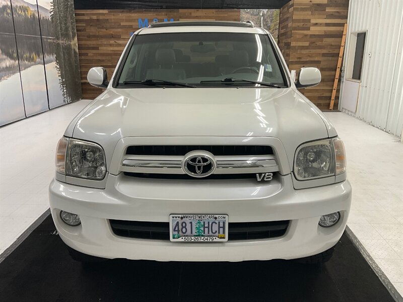 2006 Toyota Sequoia Limited Sport Utility 4X4 / 3RD ROW SEAT / NAVIGAT  / Leather & Heated Seats / Sunroof / Navigation & Backup Camera / LOCAL SUV / FRESH TIMING BELT SERVICE DONE - Photo 5 - Gladstone, OR 97027
