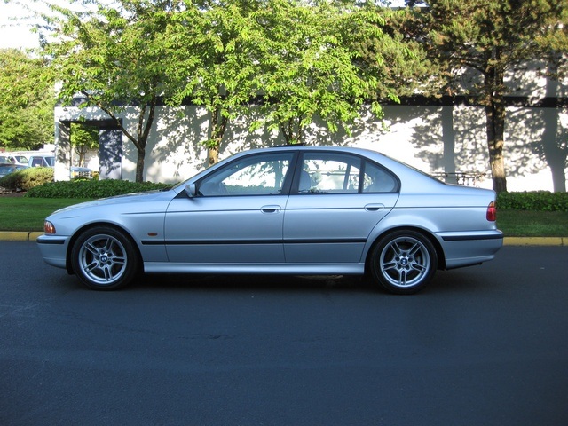 2000 BMW 540i V8 6-Speed /Sport,Premium,Winter PKGS/1-Owner   - Photo 3 - Portland, OR 97217