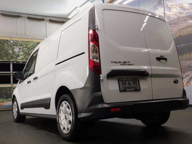 2017 Ford Transit Connect XL Cargo Van / 1-OWNER / 4Cyl / ONLY 79,000 MILES   - Photo 7 - Gladstone, OR 97027
