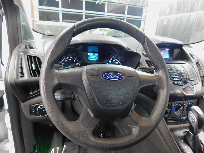 2017 Ford Transit Connect XL Cargo Van / 1-OWNER / 4Cyl / ONLY 79,000 MILES   - Photo 16 - Gladstone, OR 97027