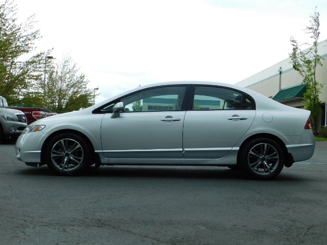 2011 Honda Civic LX  4DR Sedan 1-Owner / Premium Wheels / 81,000 Miles - Photo 4 - Portland, OR 97217