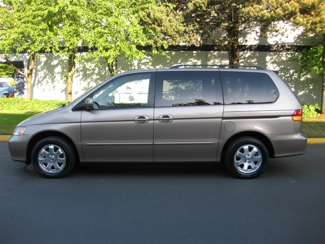 2003 Honda Odyssey EX Minivan / Bucket Seats/ Original 50,662 miles   - Photo 3 - Portland, OR 97217