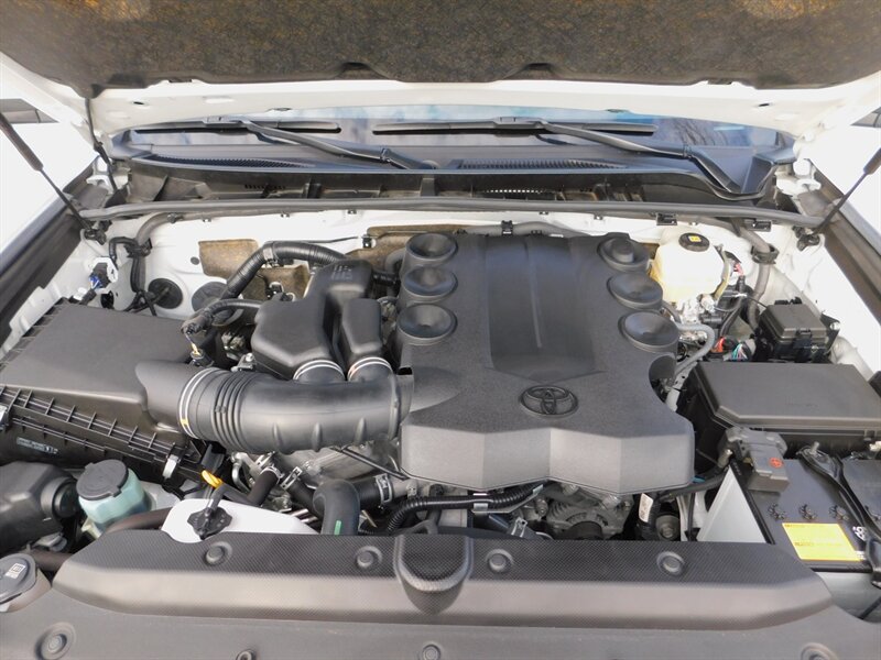 2020 Toyota 4Runner TRD PRO CUSTOM UPGRADE / TRD Pro Leather / LIFTED - Photo 34 - Portland, OR 97217