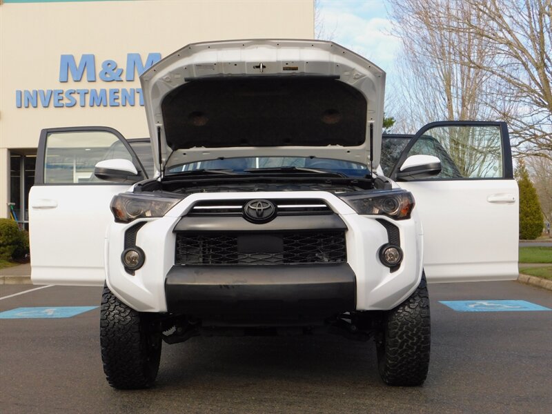 2020 Toyota 4Runner TRD PRO CUSTOM UPGRADE / TRD Pro Leather / LIFTED - Photo 33 - Portland, OR 97217