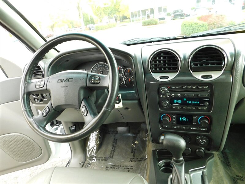 2004 GMC Envoy XUV SLT 4WD / Leather Heated / Excel Cond   - Photo 17 - Portland, OR 97217