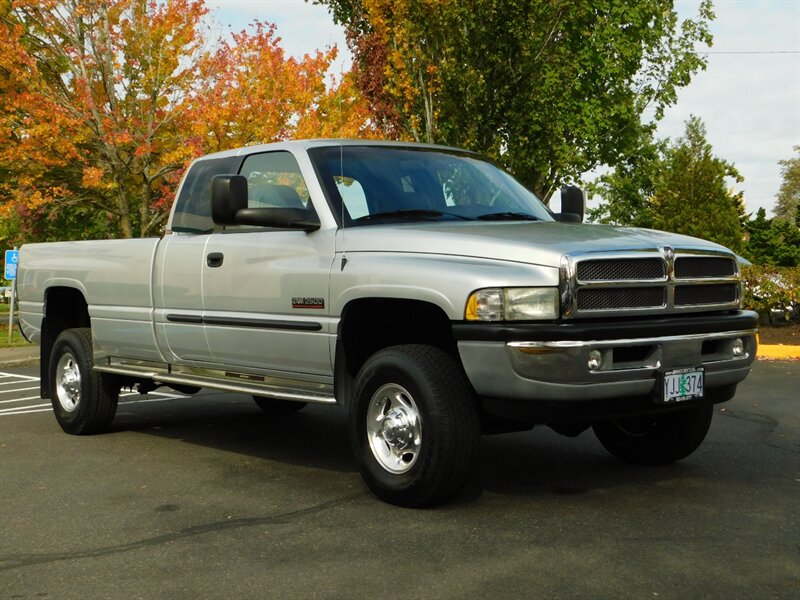 2001 Dodge Ram 2500 Laramie4X4 5.9L Cummins Diesel/1-OWNER / 70K MILES   - Photo 2 - Portland, OR 97217