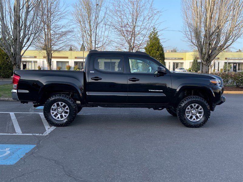 2017 Toyota Tacoma V6 Double Cab 4X4 1-Owner 12,320MILE LIFTED TRD GR   - Photo 3 - Portland, OR 97217