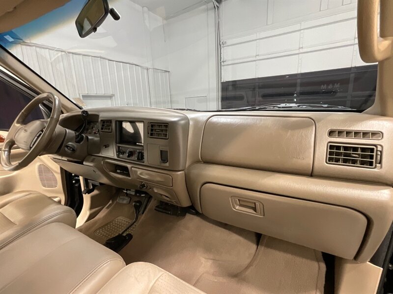 2001 Ford F-250 Lariat 7.3L DIESEL 4X4 / LIFTED w.37inc MUD TIRES / LONG BED / ZERO RUST / LEATEHR HEATED SEATS - Photo 37 - Gladstone, OR 97027