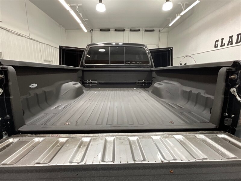 2001 Ford F-250 Lariat 7.3L DIESEL 4X4 / LIFTED w.37inc MUD TIRES / LONG BED / ZERO RUST / LEATEHR HEATED SEATS - Photo 43 - Gladstone, OR 97027