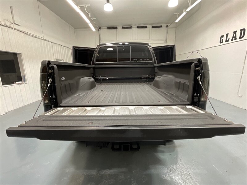 2001 Ford F-250 Lariat 7.3L DIESEL 4X4 / LIFTED w.37inc MUD TIRES / LONG BED / ZERO RUST / LEATEHR HEATED SEATS - Photo 10 - Gladstone, OR 97027