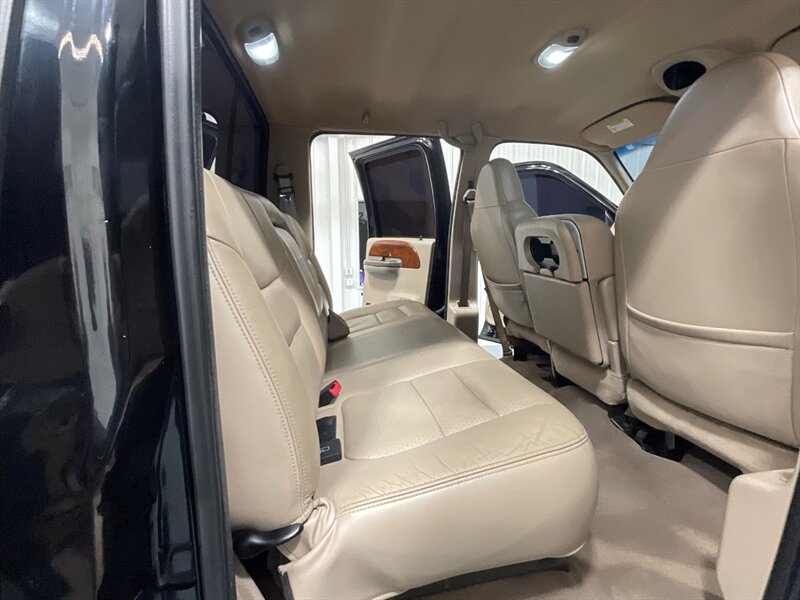 2001 Ford F-250 Lariat 7.3L DIESEL 4X4 / LIFTED w.37inc MUD TIRES / LONG BED / ZERO RUST / LEATEHR HEATED SEATS - Photo 13 - Gladstone, OR 97027