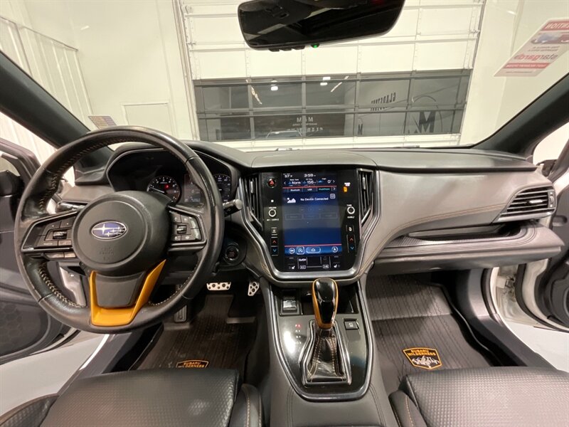 2022 Subaru Outback Wilderness Wagon AWD / Sunroof / Leather / 1-OWNER / Navi & Camera / Leather heated Seats - Photo 22 - Gladstone, OR 97027