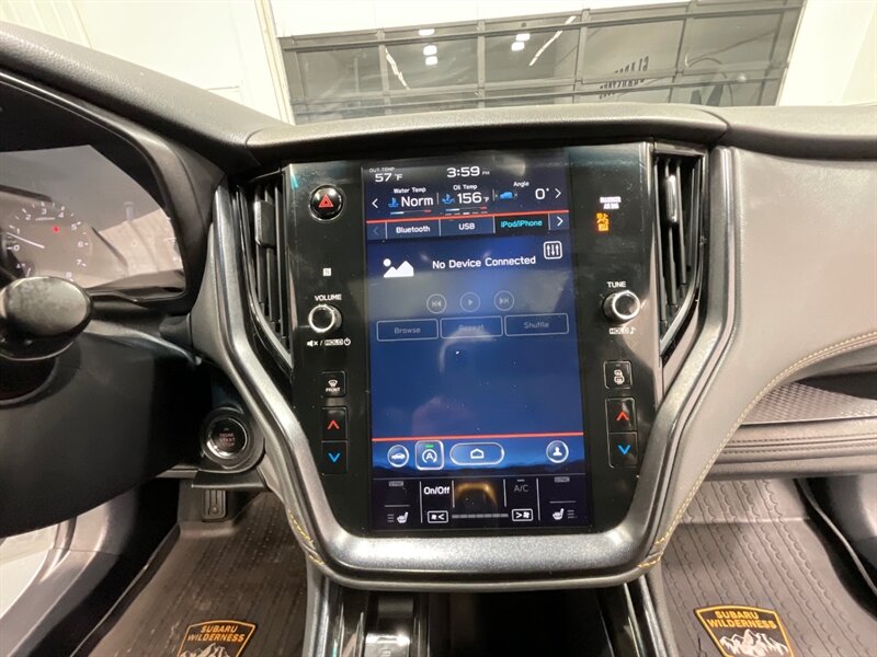 2022 Subaru Outback Wilderness Wagon AWD / Sunroof / Leather / 1-OWNER / Navi & Camera / Leather heated Seats - Photo 16 - Gladstone, OR 97027