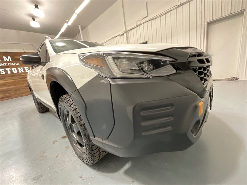 2022 Subaru Outback Wilderness Wagon AWD / Sunroof / Leather / 1-OWNER / Navi & Camera / Leather heated Seats - Photo 52 - Gladstone, OR 97027