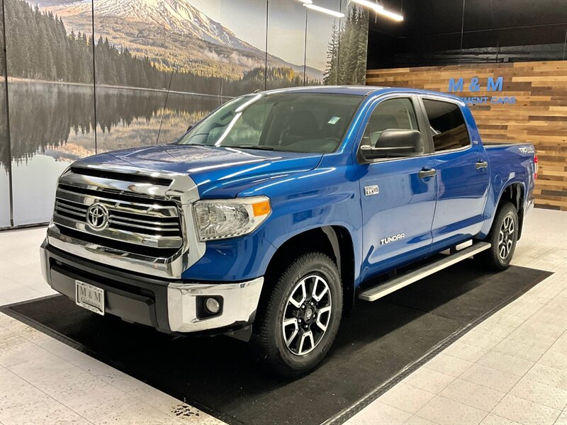2016 Toyota Tundra TRD OFF RD CrewMax 4X4 / 5.7L V8 /Leather/ 1-OWNER  /Backup Camera / LOCAL OREGON TRUCK / RUST FREE / LEATHER SEATS / 85,000 MILES - Photo 25 - Gladstone, OR 97027