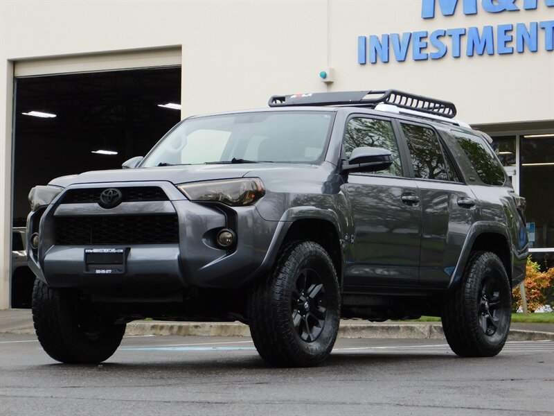 2016 Toyota 4Runner SR5 4WD / Backup Camera / LIFTED LIFTED   - Photo 1 - Portland, OR 97217