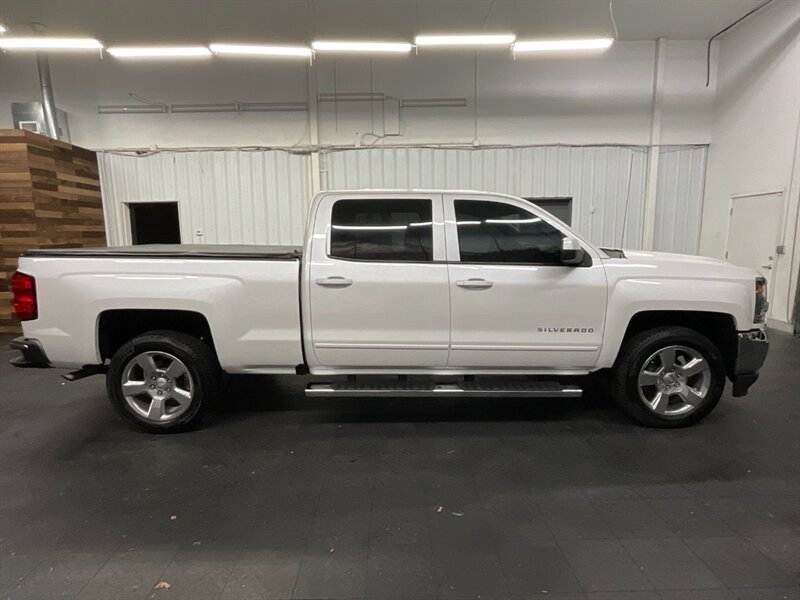 2017 Chevrolet Silverado 1500 LT Crew Cab 4X4 / 5.3L V8 / Leather / LONG BED 6.5  Leather & Heated Seats / Backup Camera / SUPER CLEAN / 75,000 MILES - Photo 4 - Gladstone, OR 97027