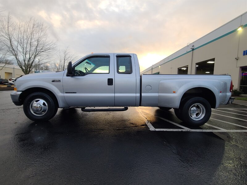 1999 Ford F-350 Super Duty DUALLY / 2WD / LONG BED / 7.3 L DIESEL / 6-SPEED  MANUAL / SUPER DUTY / POWERSTROKE / TURBO / 126,000 MILES / NO RUST / 1-OWNER - Photo 3 - Portland, OR 97217