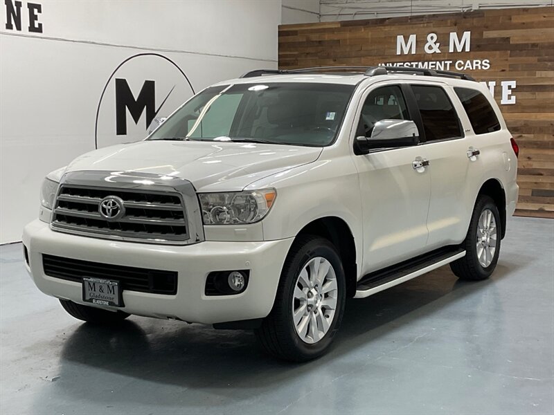 2013 Toyota Sequoia Platinum 4X4 / 5.7L V8 / DVD / NEW TIRES  / Leather w. Heated & Cooled Seats /Captain Chairs / Heated Rear seats / Navigation & Backup Camera / ZERO RUST