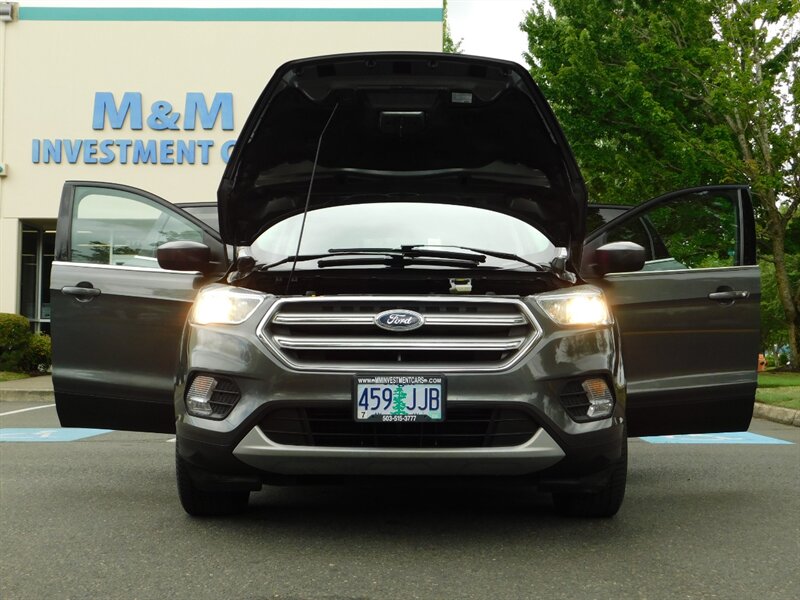 2017 Ford Escape SE / AWD / 1-OWNER / Backup Camera / Excel Cond - Photo 32 - Portland, OR 97217