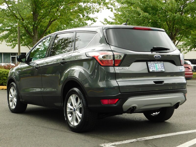 2017 Ford Escape SE / AWD / 1-OWNER / Backup Camera / Excel Cond - Photo 7 - Portland, OR 97217