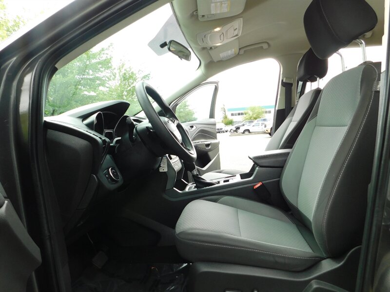 2017 Ford Escape SE / AWD / 1-OWNER / Backup Camera / Excel Cond - Photo 10 - Portland, OR 97217